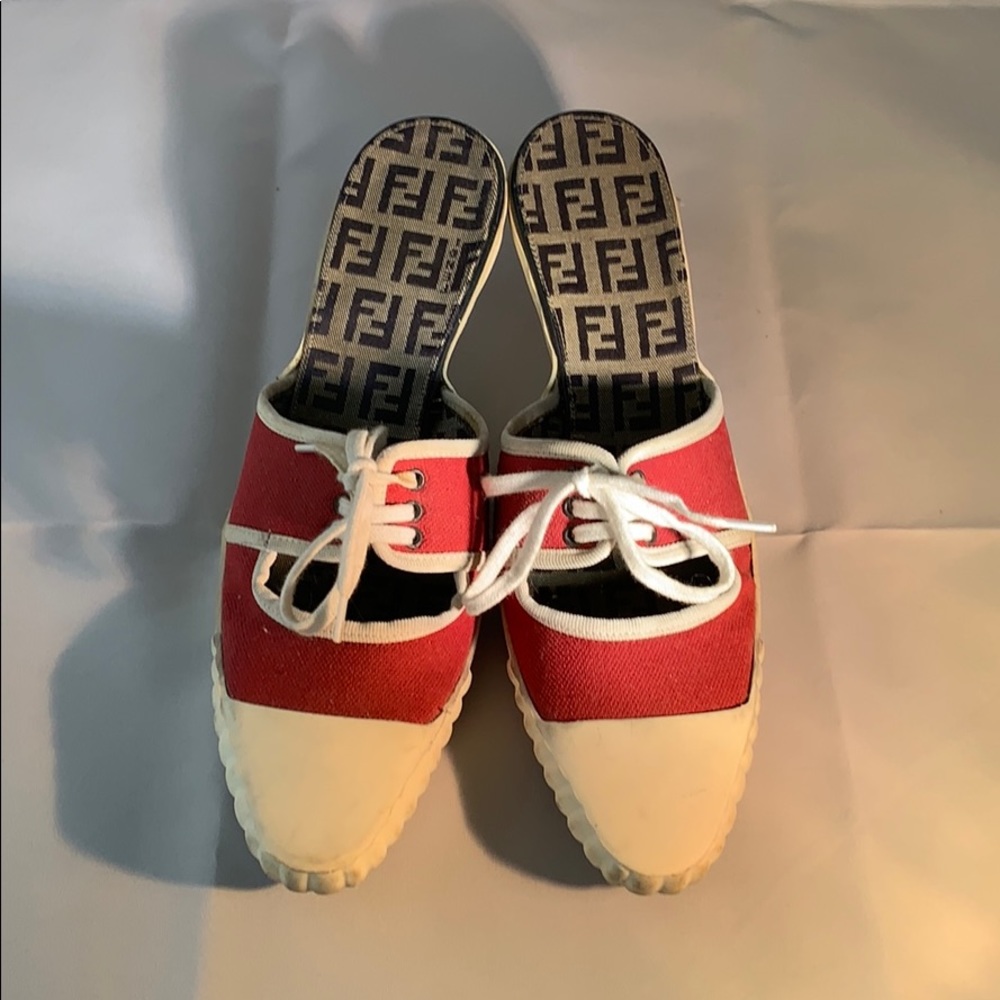 Fendi sandle - Picture 2 of 3